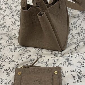 Songmont- Song bag- Taupe Leather medium